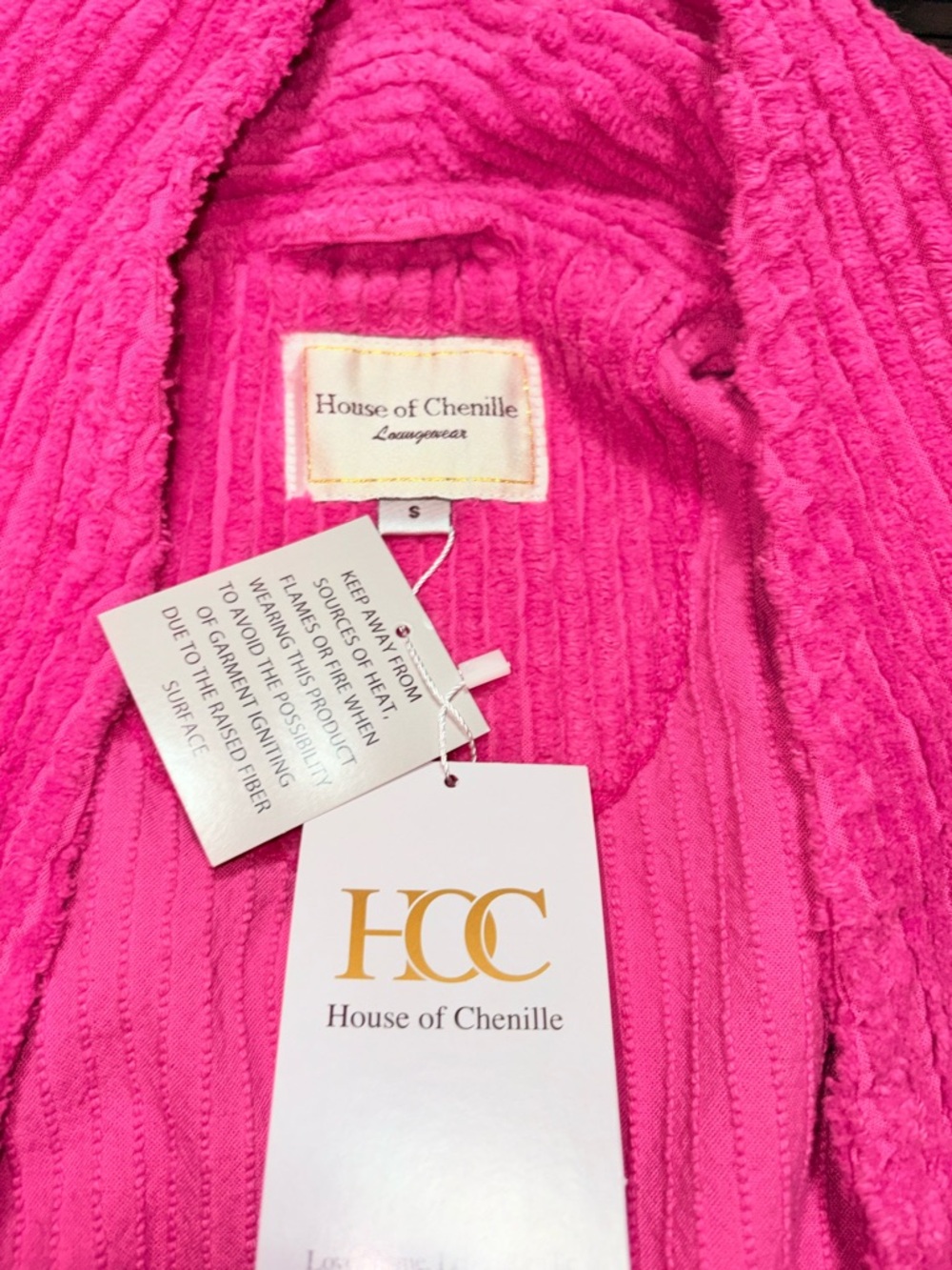 Plush Ribbed Women's Robe - Vibrant Pink - Picture 3 of 6